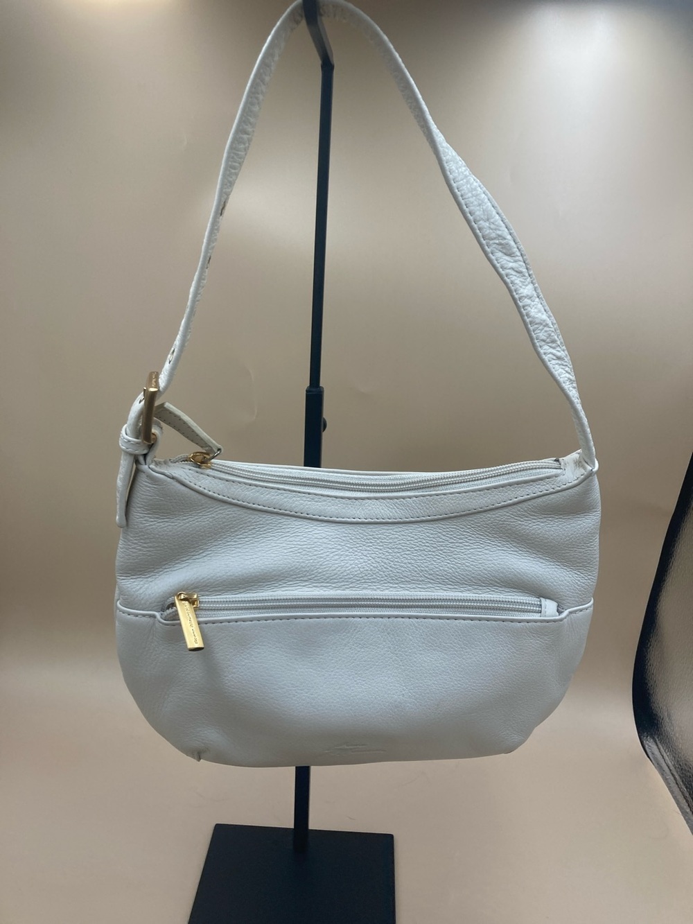 Stone Mountain Cream Leather Shoulder Bag with Gold Hardware